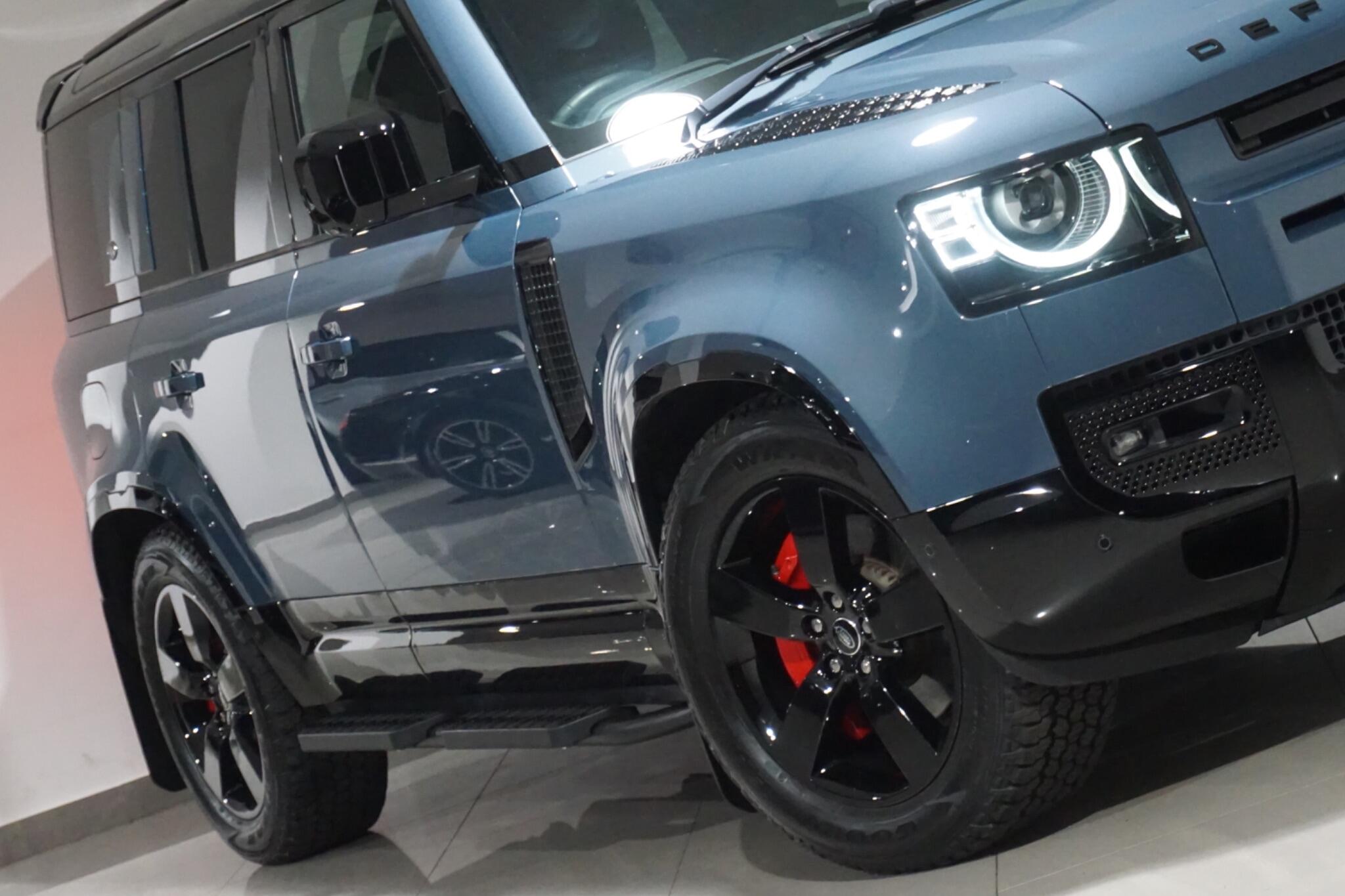Land Rover Defender 110 2.0 P400e 15.4kWh X-Dynamic HSE SUV 5dr Petrol Plug-in Hybrid Auto 4WD Euro 6 (s/s) (404 ps)